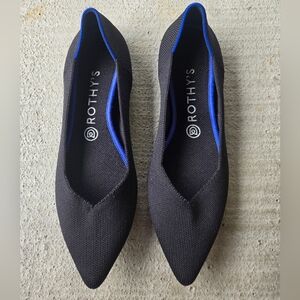 Rothy's Black Flats with Blue Trim - Pointed Toe Knit Excellente Conditions